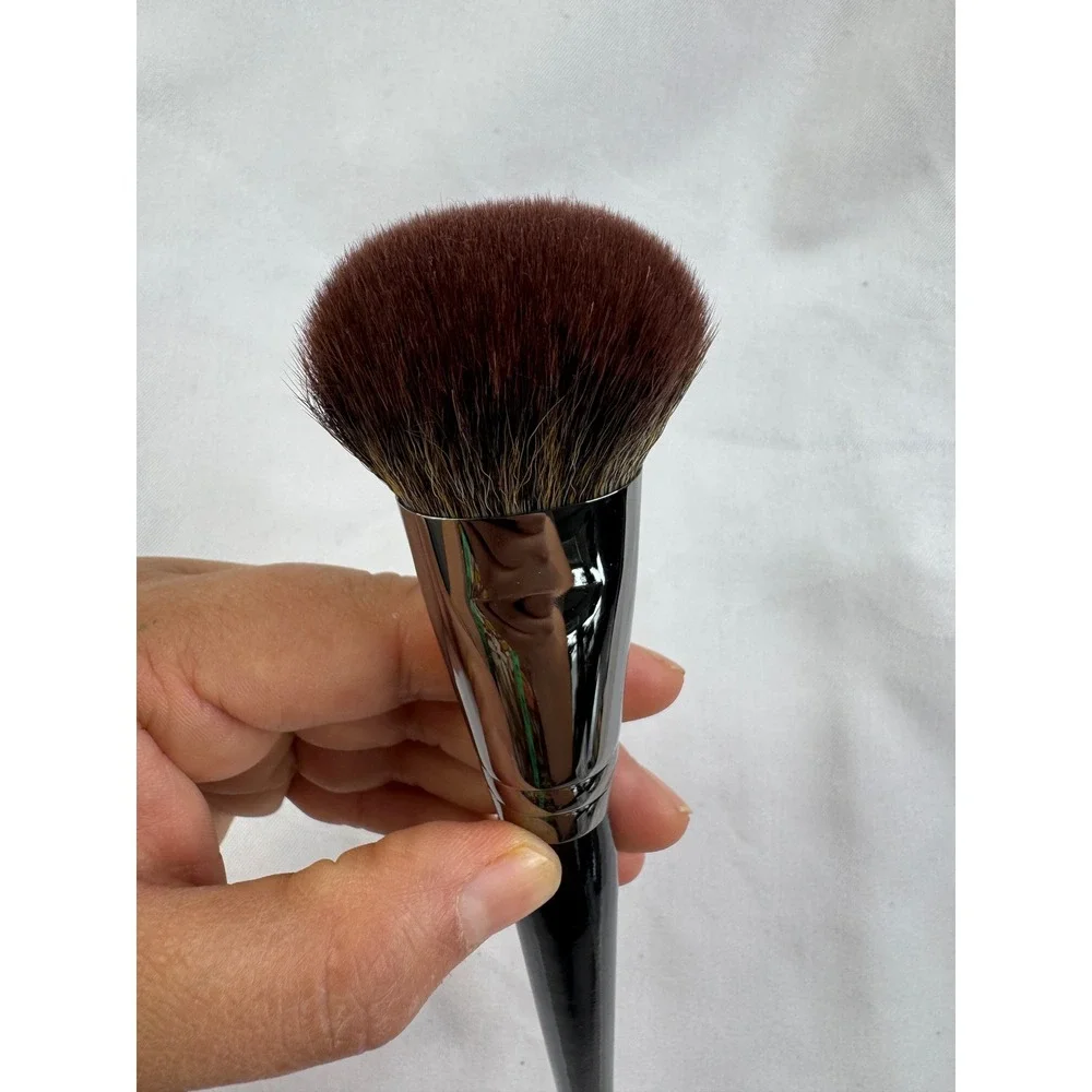 Morphe E56 Deluxe Under Eye Powder Brush Elite Series Black Silver Makeup Tool